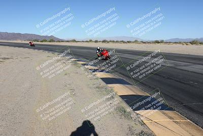 media/Dec-01-2025-Moto Forza (Mon) [[2daa91e15f]]/2-Intermediate Group/Session 4 (Turn 10 Inside)/